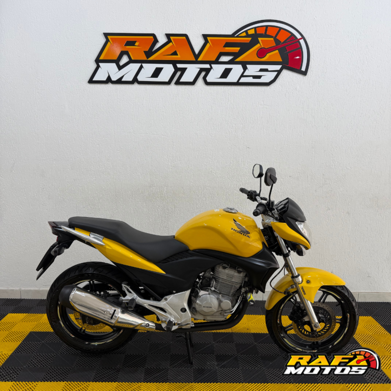 HONDA CB 300 R - Foto