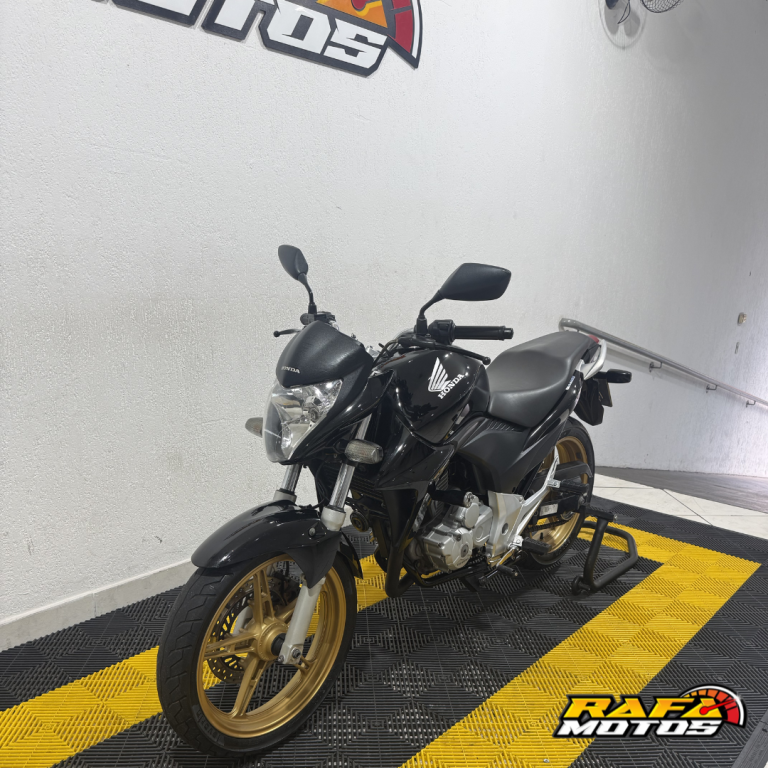 HONDA CB 300 R - Foto