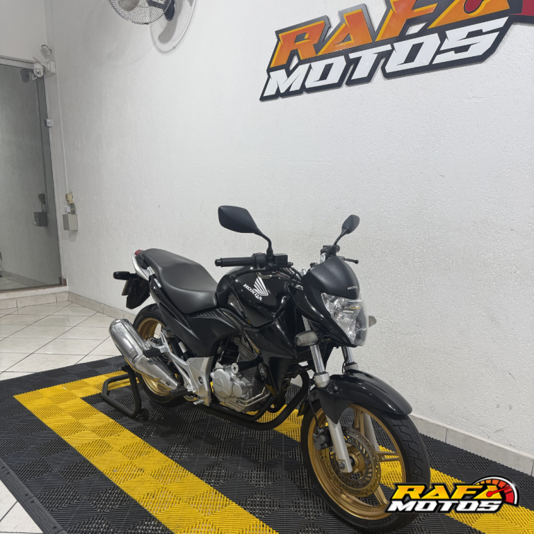 HONDA CB 300 R - Foto