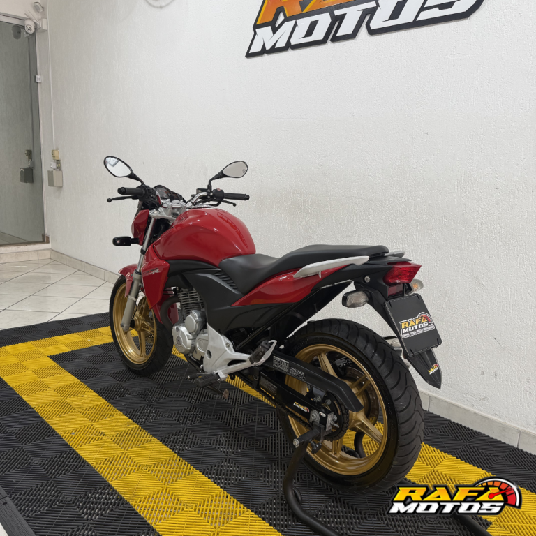 HONDA CB 300 R - Foto