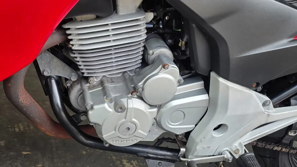 HONDA CB 300 R - Foto