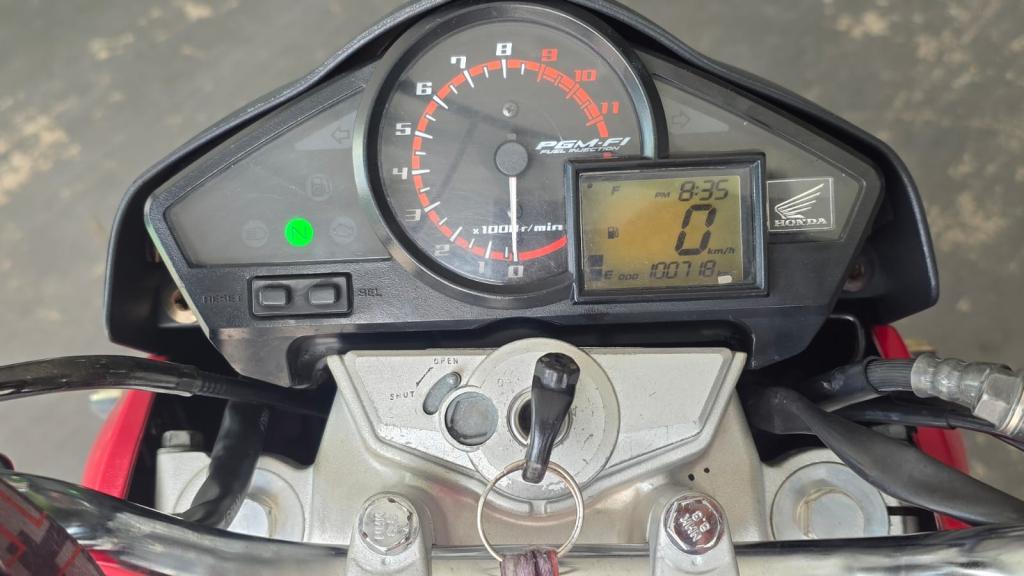 HONDA CB 300 R - Foto