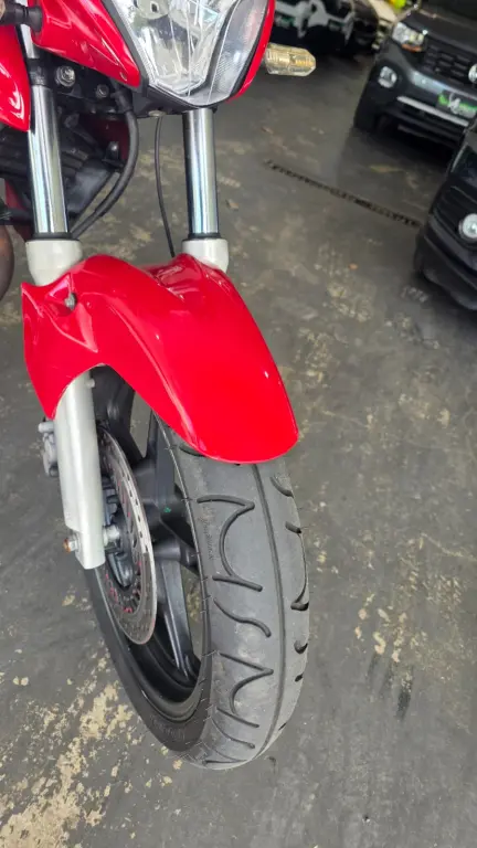 HONDA CB 300 R - Foto