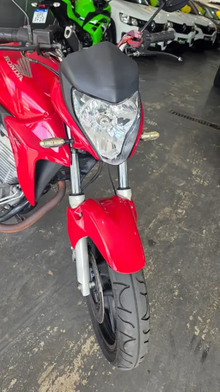 HONDA CB 300 R - Foto