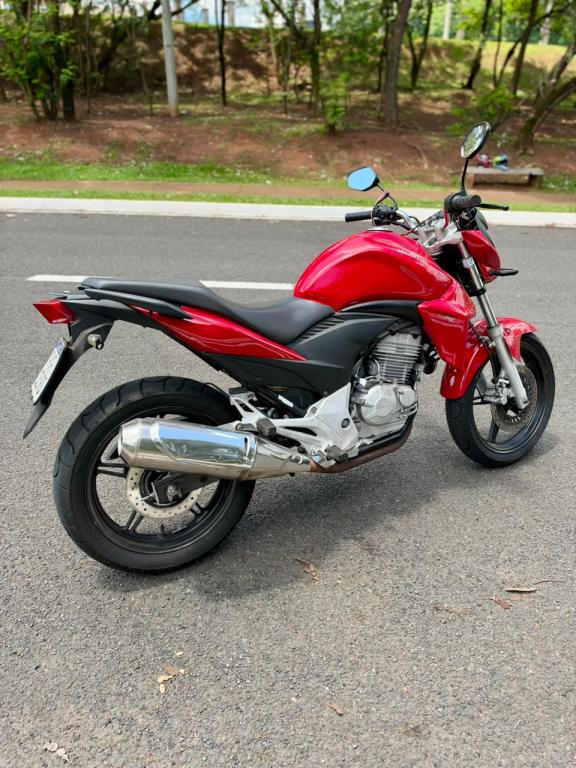 HONDA CB 300 R - Foto