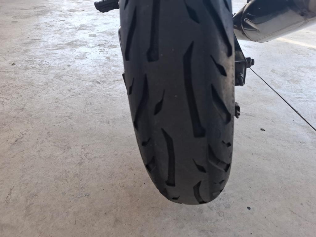 HONDA CB 300 R - Foto
