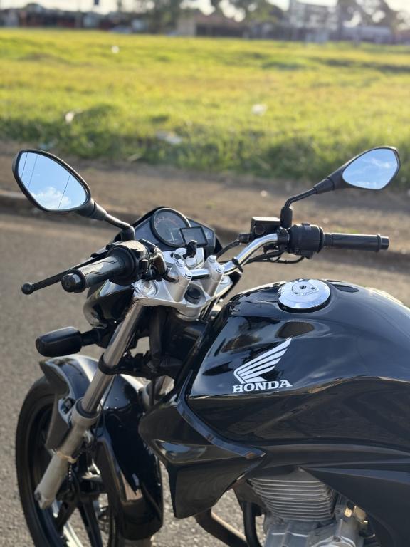 HONDA CB 300 R - Foto