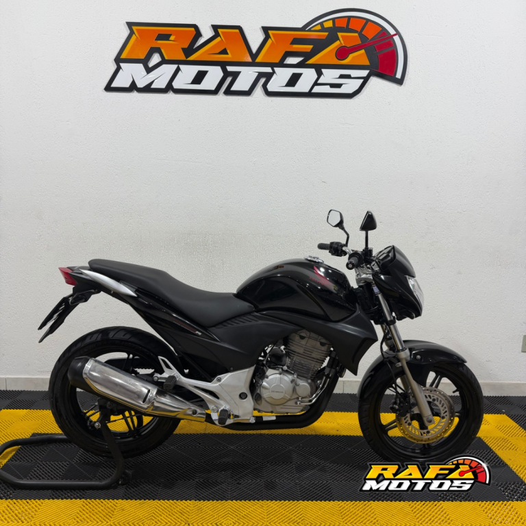 HONDA CB 300 R - Foto