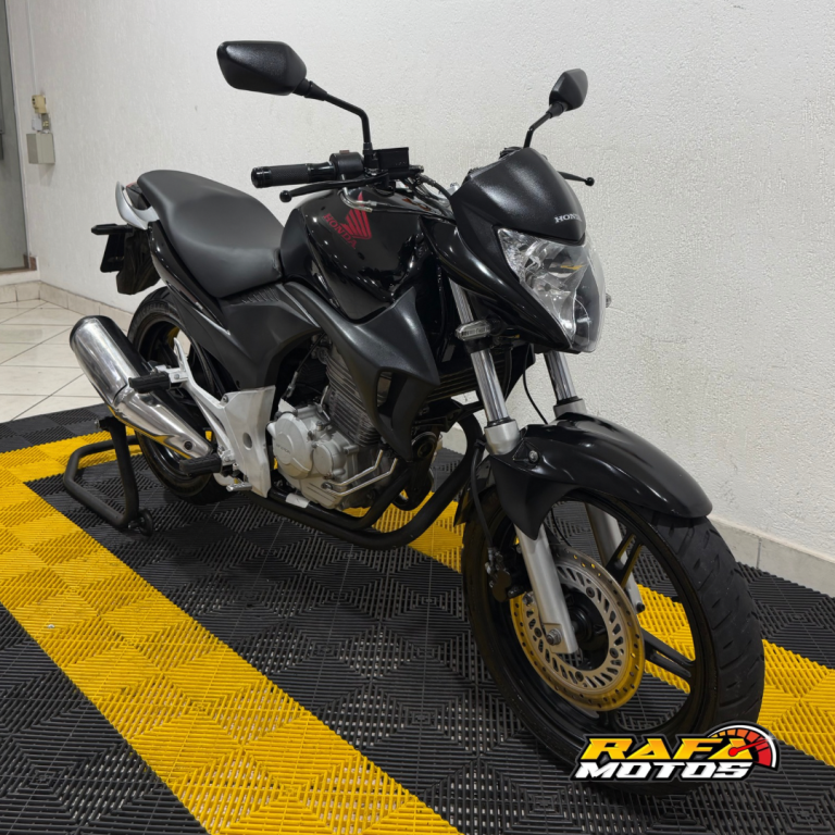 HONDA CB 300 R - Foto