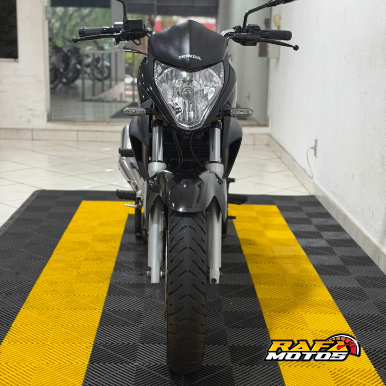 HONDA CB 300 R - Foto