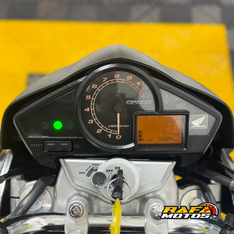 HONDA CB 300 R - Foto