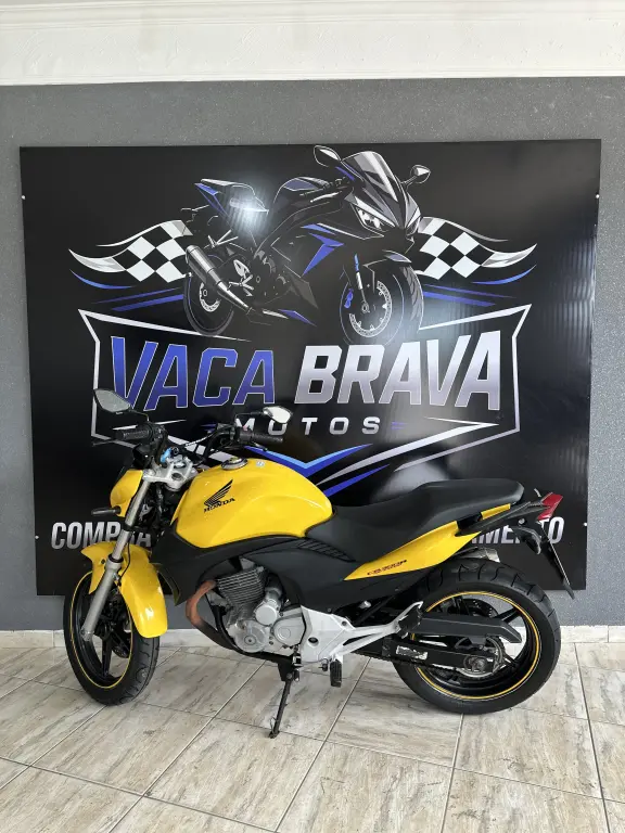 HONDA CB 300 R - Foto