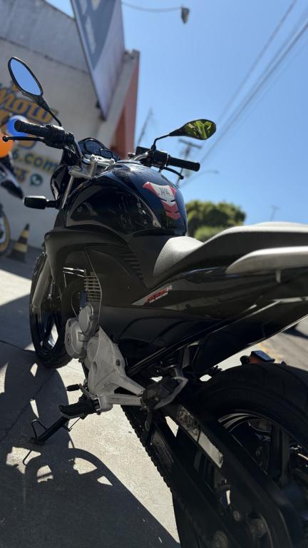 HONDA CB 300 R