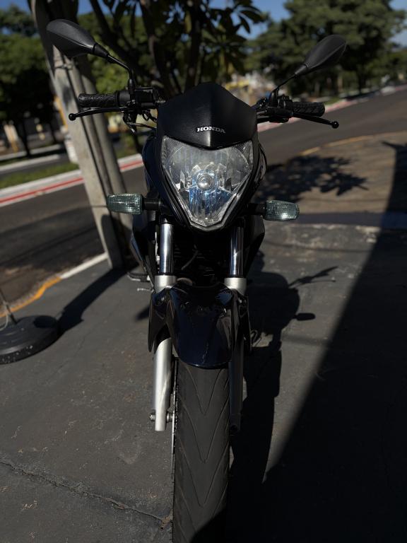 HONDA CB 300 R - Foto