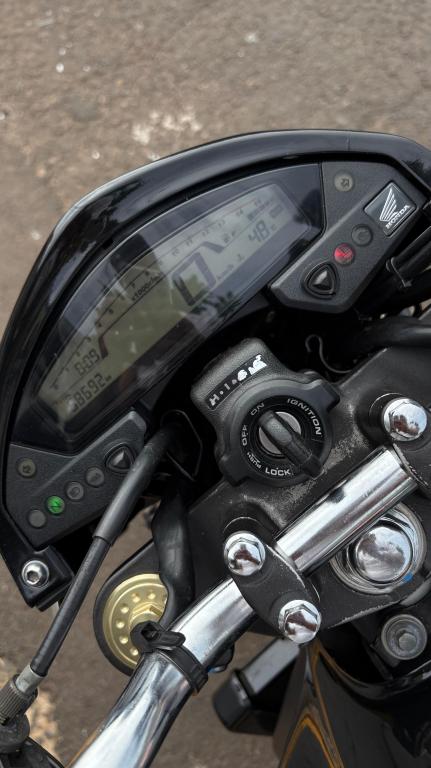 HONDA CB 600 F HORNET - Foto