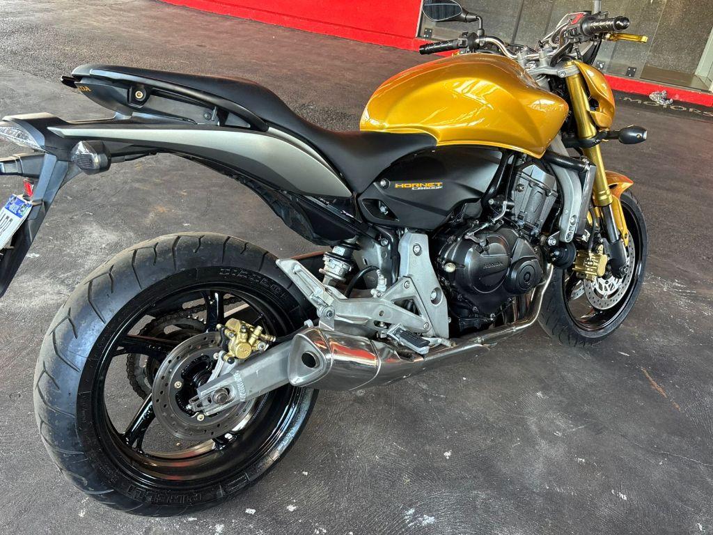 HONDA CB 600 F HORNET - Foto