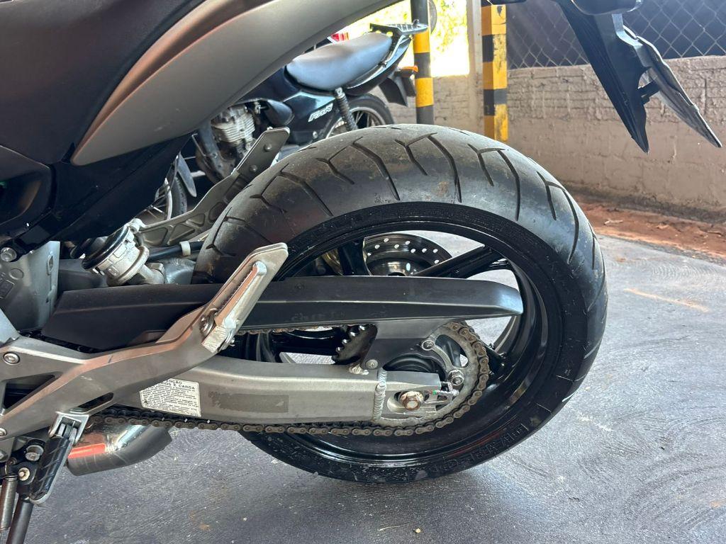 HONDA CB 600 F HORNET - Foto