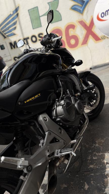 HONDA CB 600 F HORNET - Foto