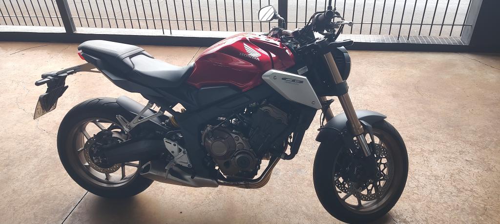 HONDA CB 650 R - Foto