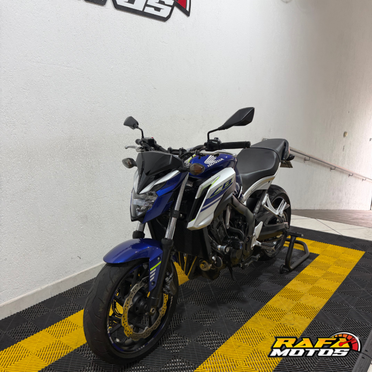 HONDA CB 650 R - Foto