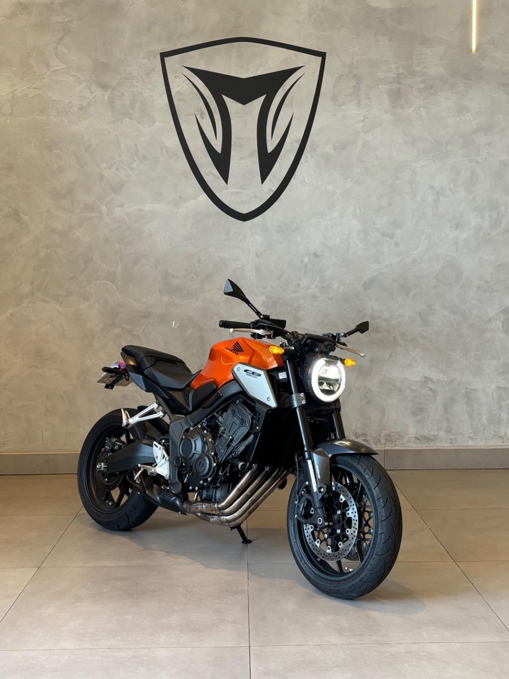 HONDA CB 650 R - Foto