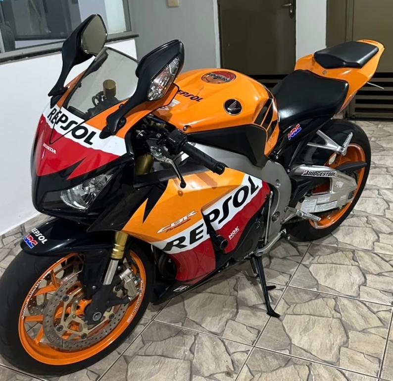 HONDA CBR 1000 RR