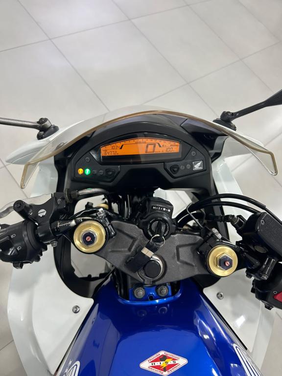 HONDA CBR 600 F - Foto