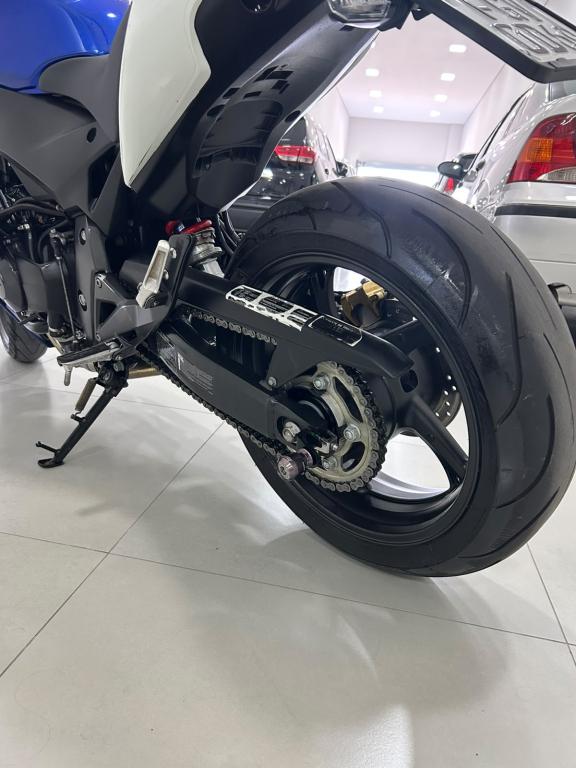 HONDA CBR 600 F - Foto