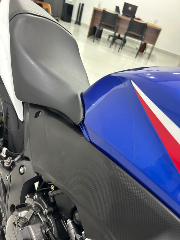 HONDA CBR 600 F - Foto