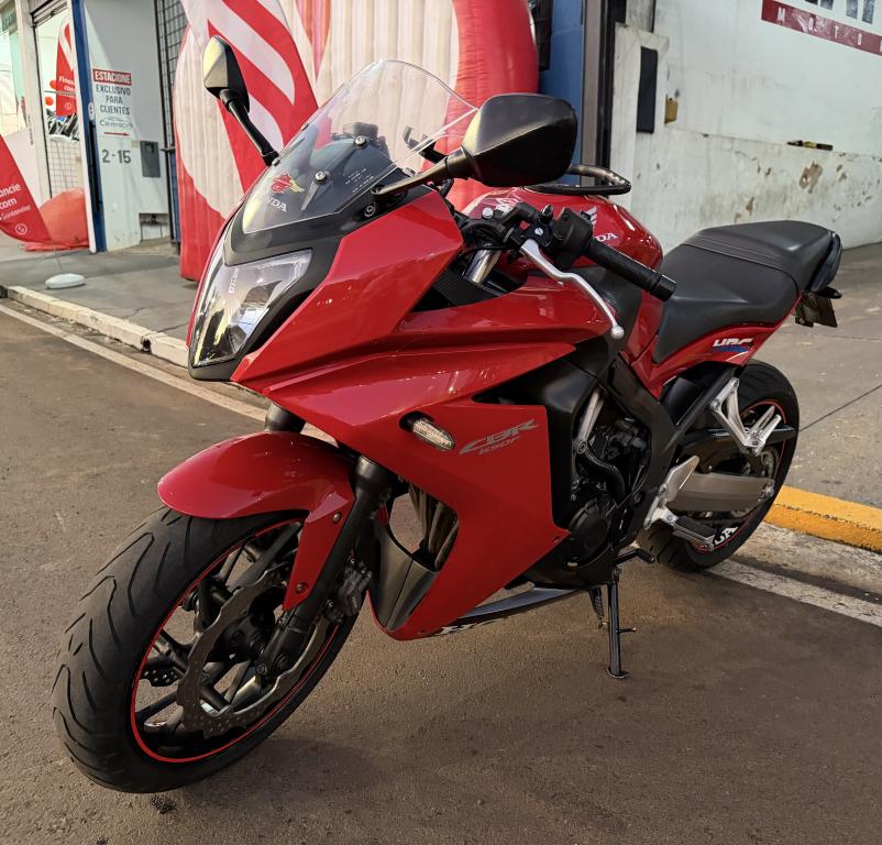 HONDA CBR 650 F - Foto