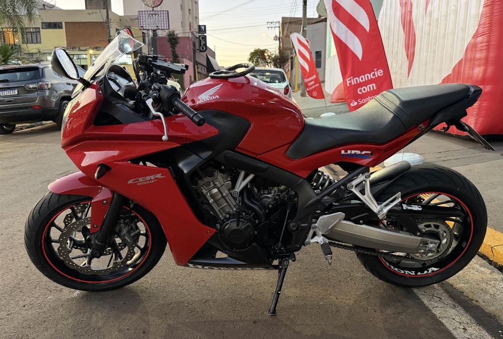HONDA CBR 650 F - Foto