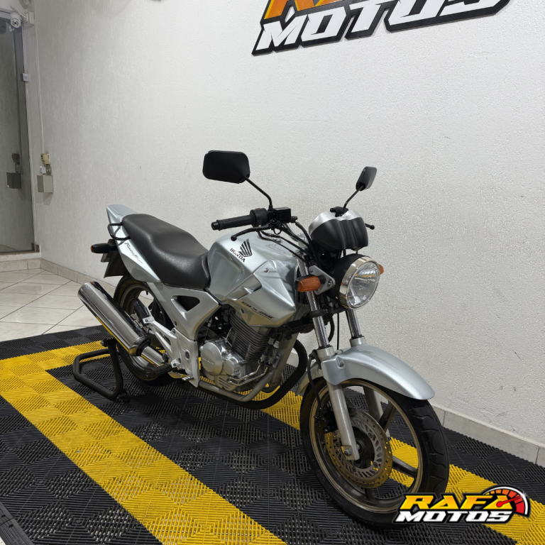 HONDA CBX Twister 250 - Foto
