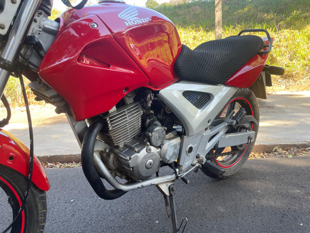 HONDA CBX Twister 250 - Foto