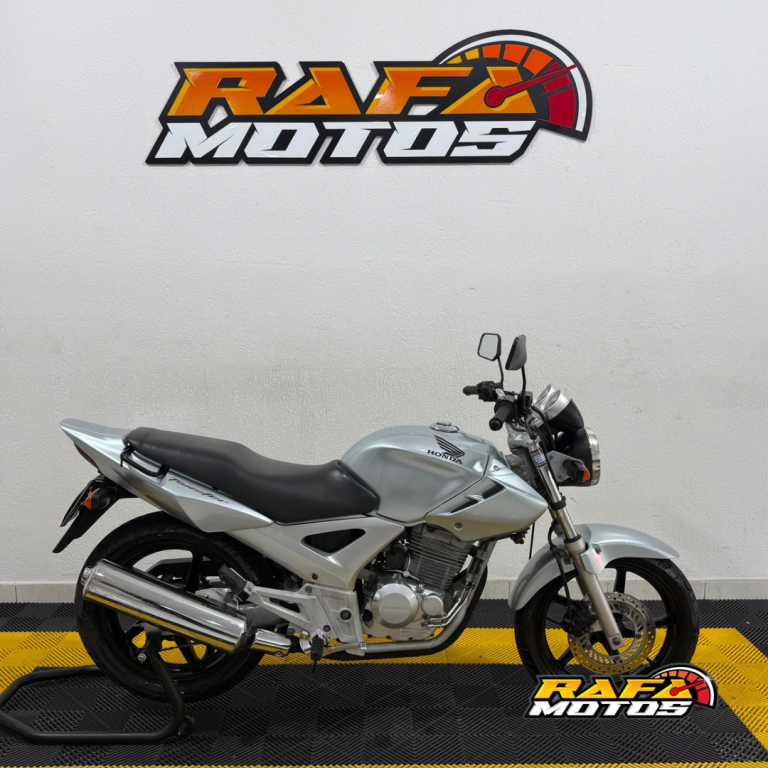 HONDA CBX Twister 250 - Foto