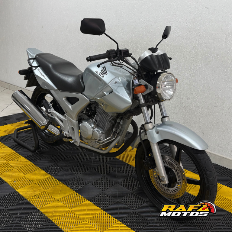 HONDA CBX Twister 250 - Foto