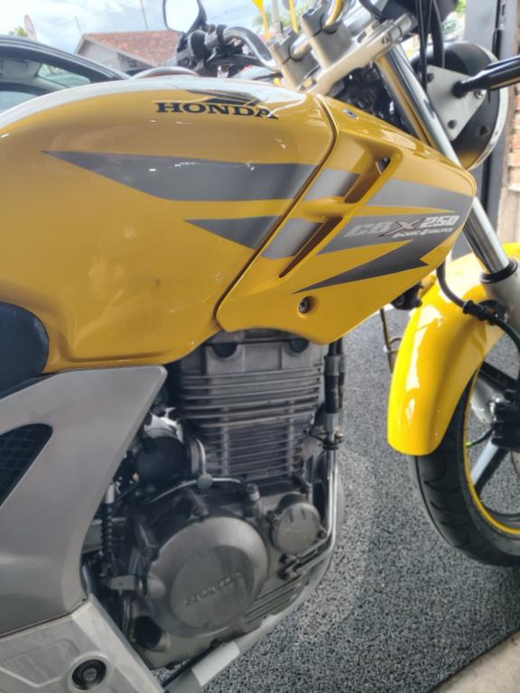 HONDA CBX Twister 250 - Foto