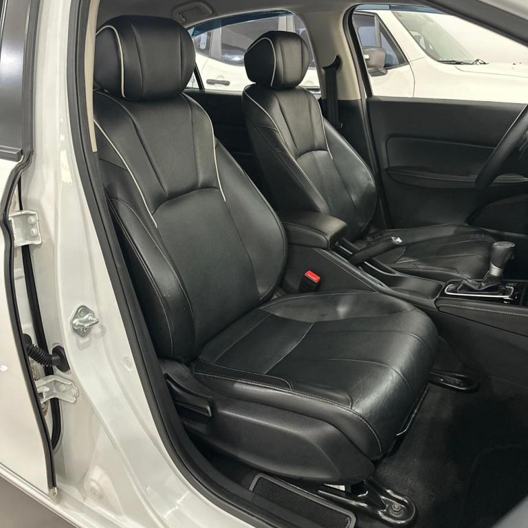 HONDA City Hatch - Foto