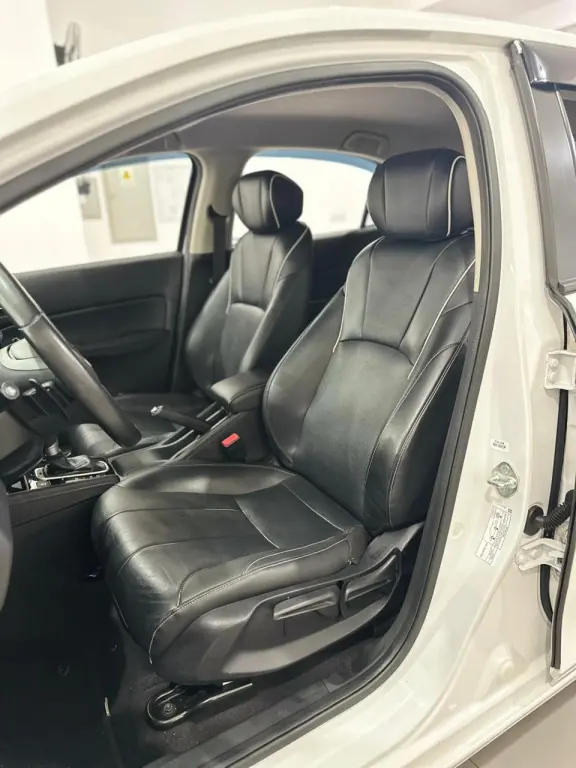 HONDA City Hatch - Foto