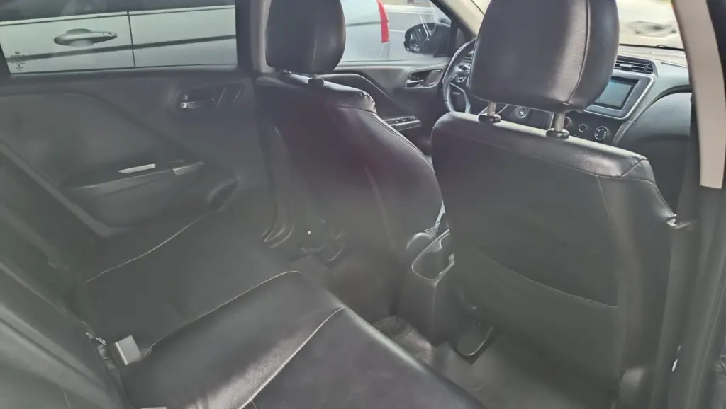 HONDA City Sedan - Foto