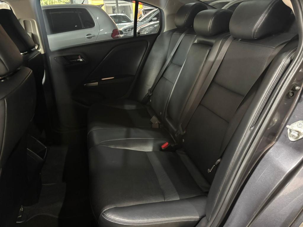 HONDA City Sedan - Foto