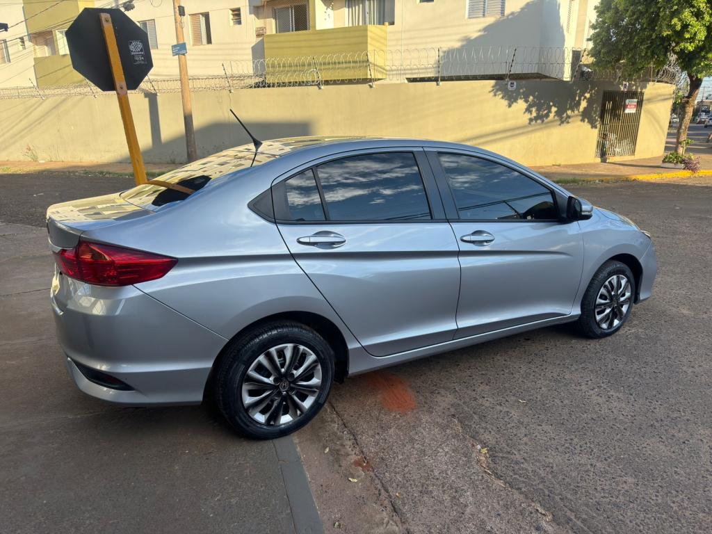 HONDA City Sedan - Foto