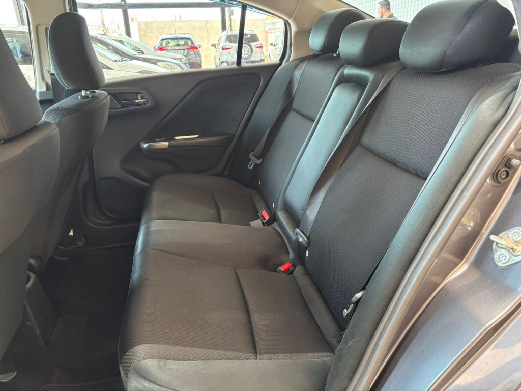 HONDA City Sedan - Foto