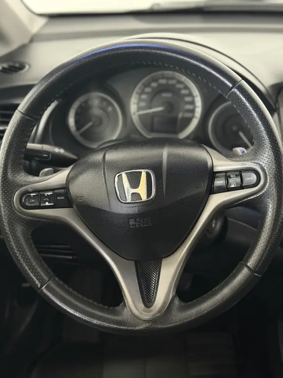 HONDA City Sedan - Foto