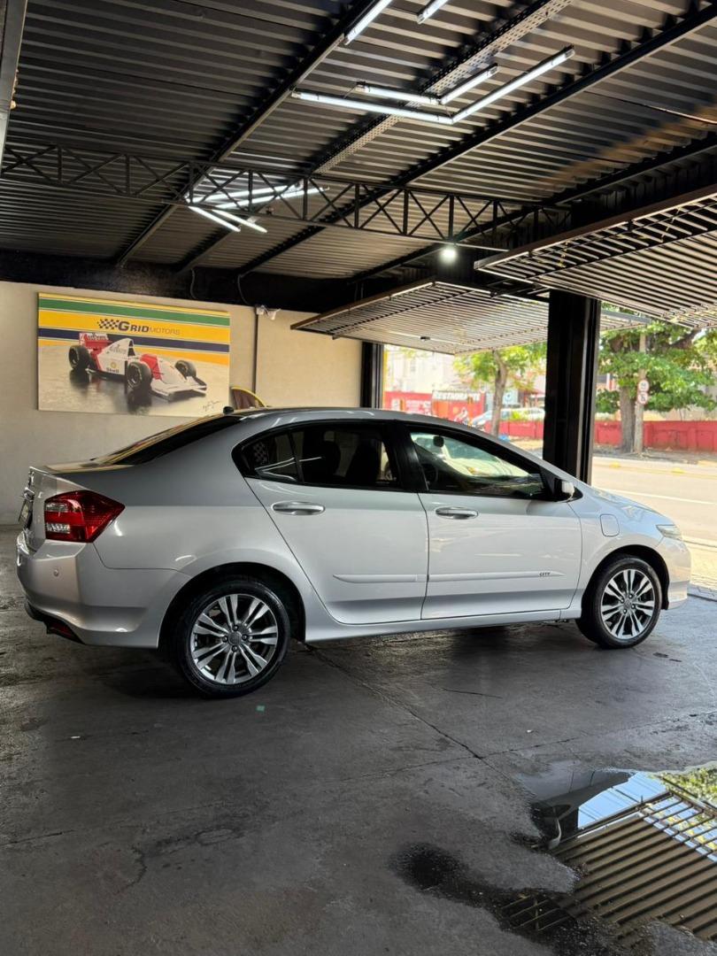 HONDA City Sedan - Foto