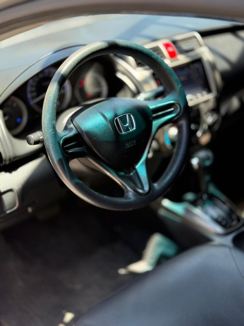 HONDA City Sedan - Foto