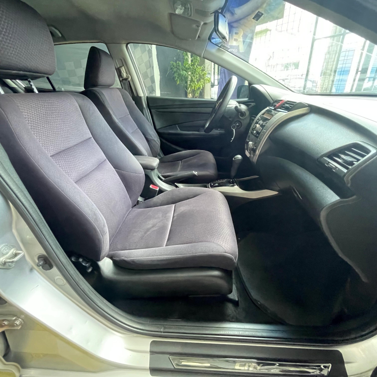 HONDA City Sedan - Foto