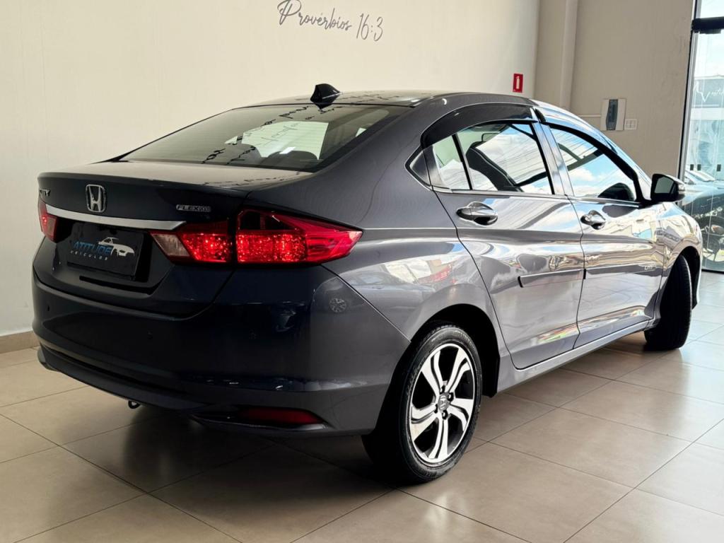 HONDA City Sedan - Foto