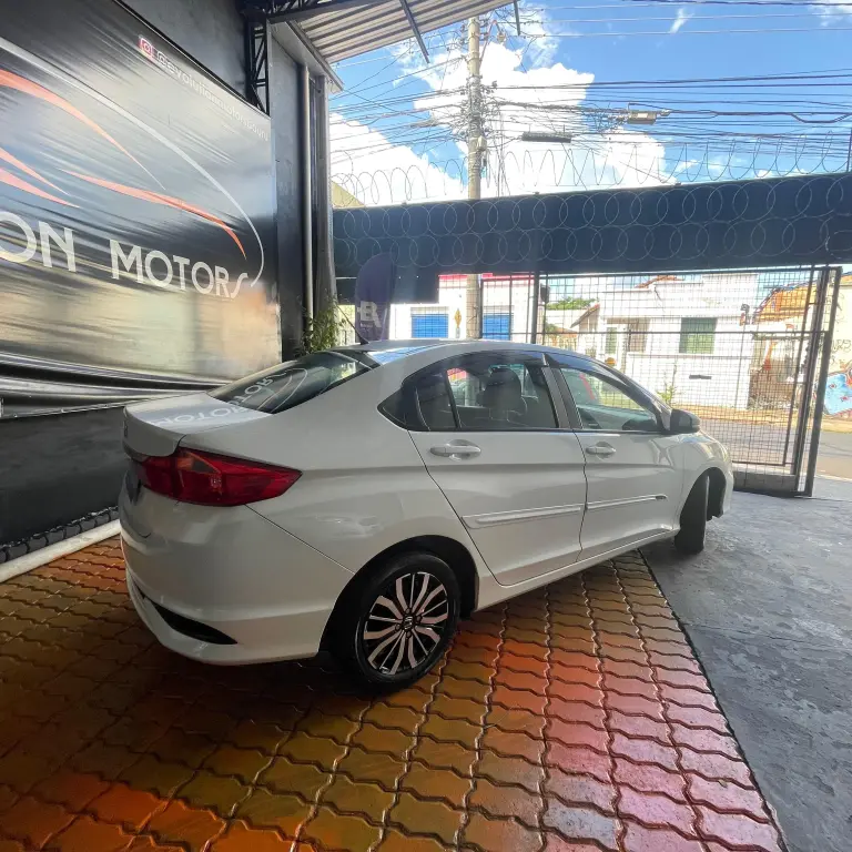 HONDA City Sedan - Foto