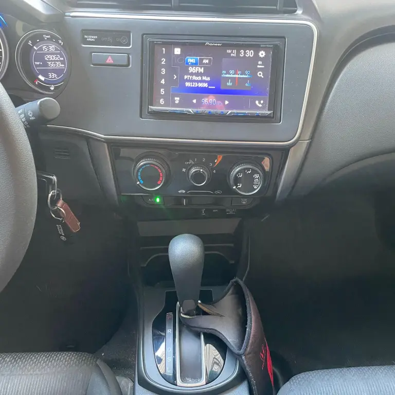 HONDA City Sedan - Foto