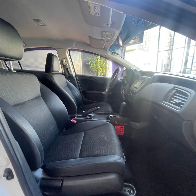 HONDA City Sedan - Foto